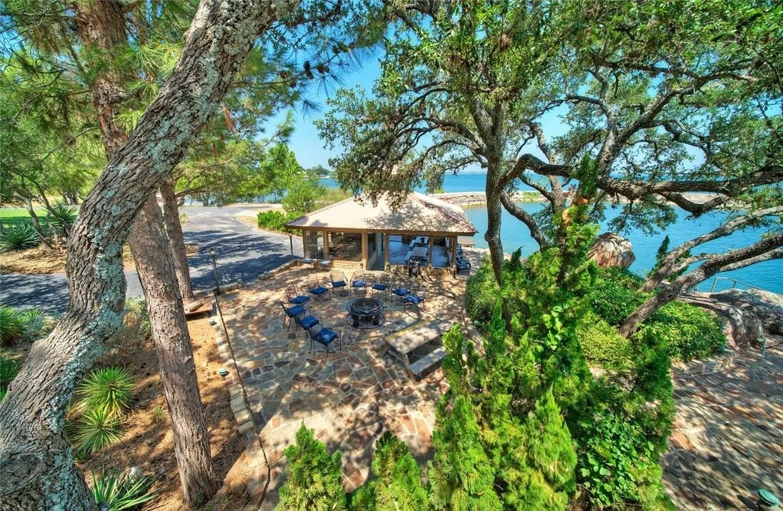 Photo of 206 Forest DR
