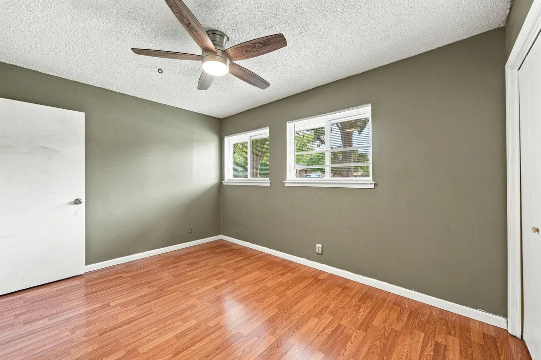 Photo of 7004 Whispering Oaks DR
