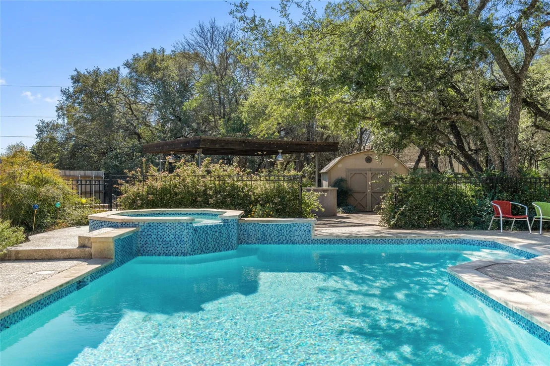 Photo of 3813 McNeil DR