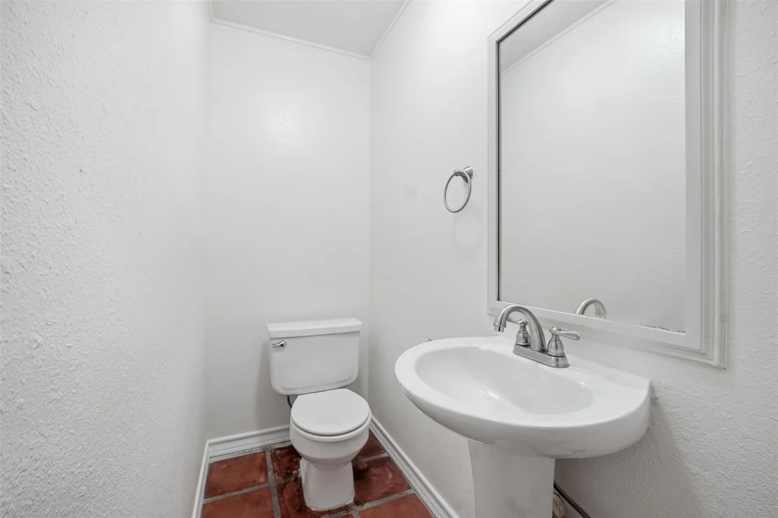 Photo of 1104 Franklin DR