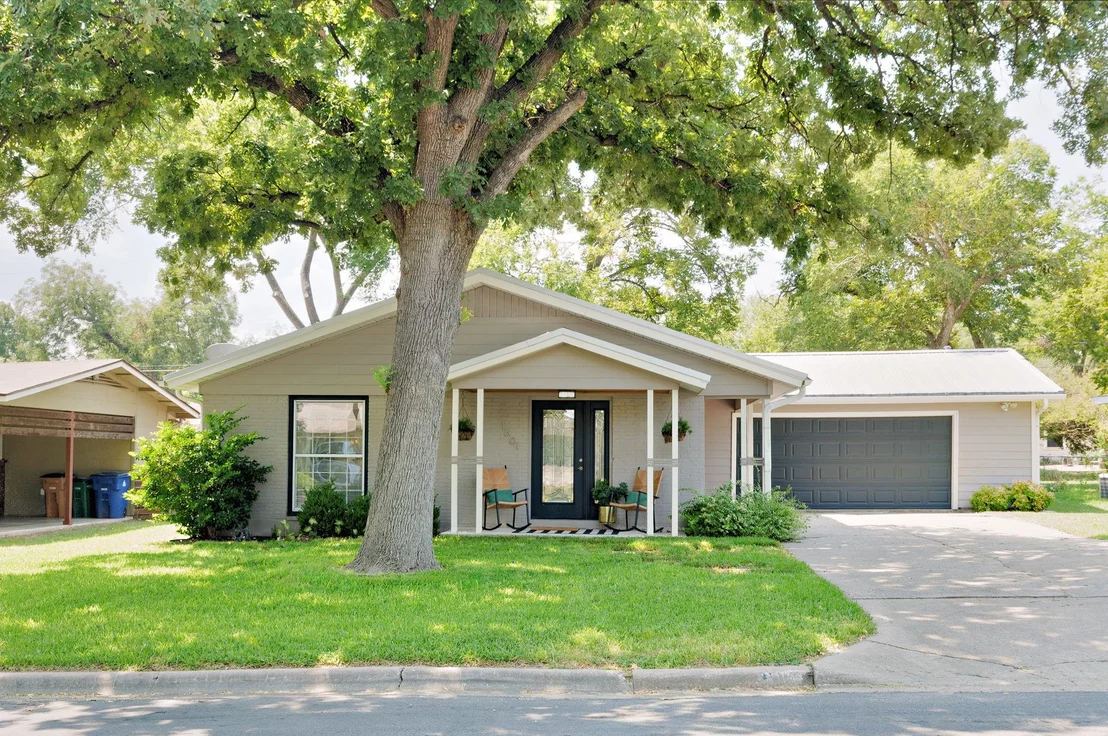 Photo of 1601 Northridge DR