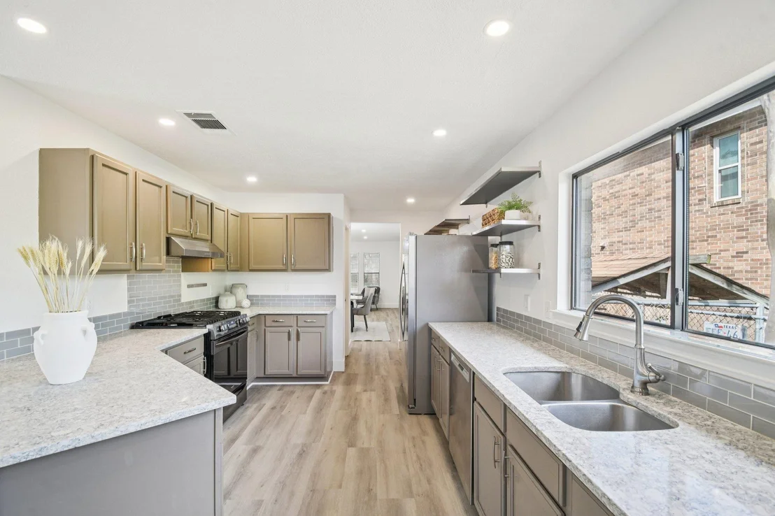 Photo of 1815 Gunsight DR