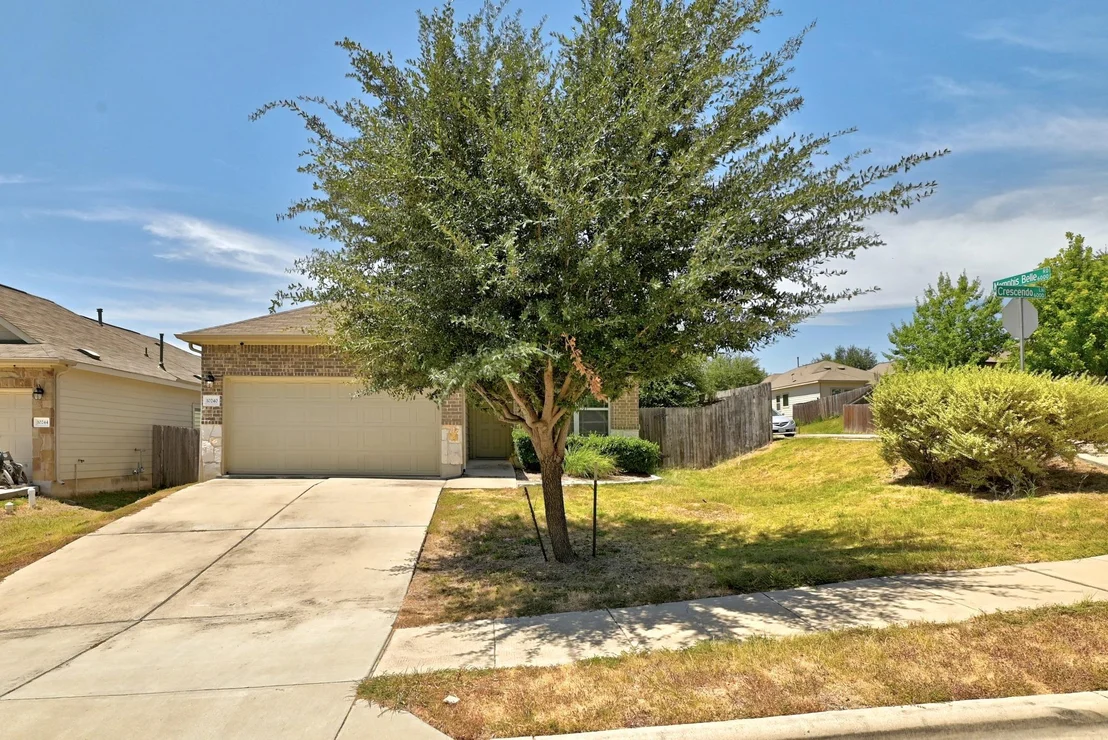 Photo of 10240 Crescendo LN