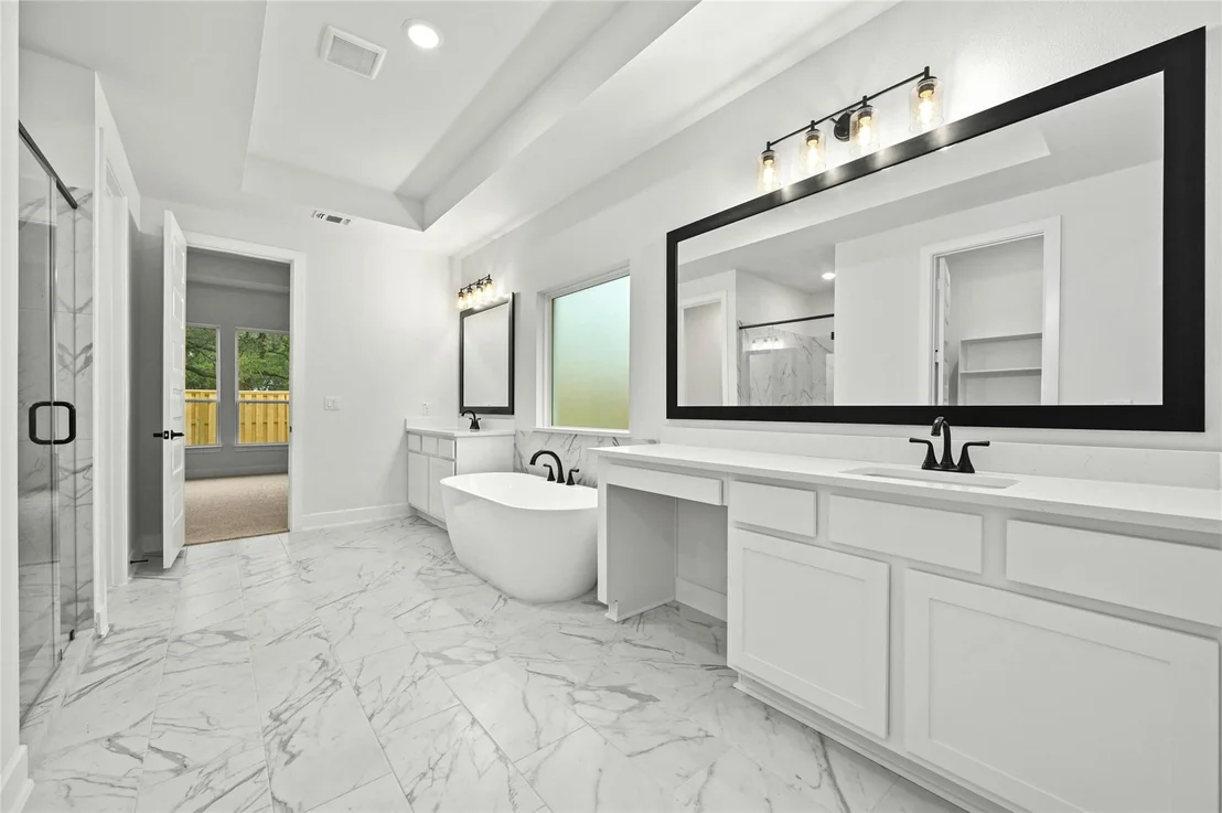 Photo of 401 Drawbridge DR