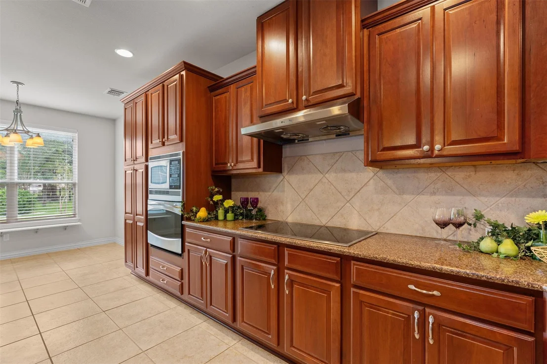 Photo of 106 Angelina CV