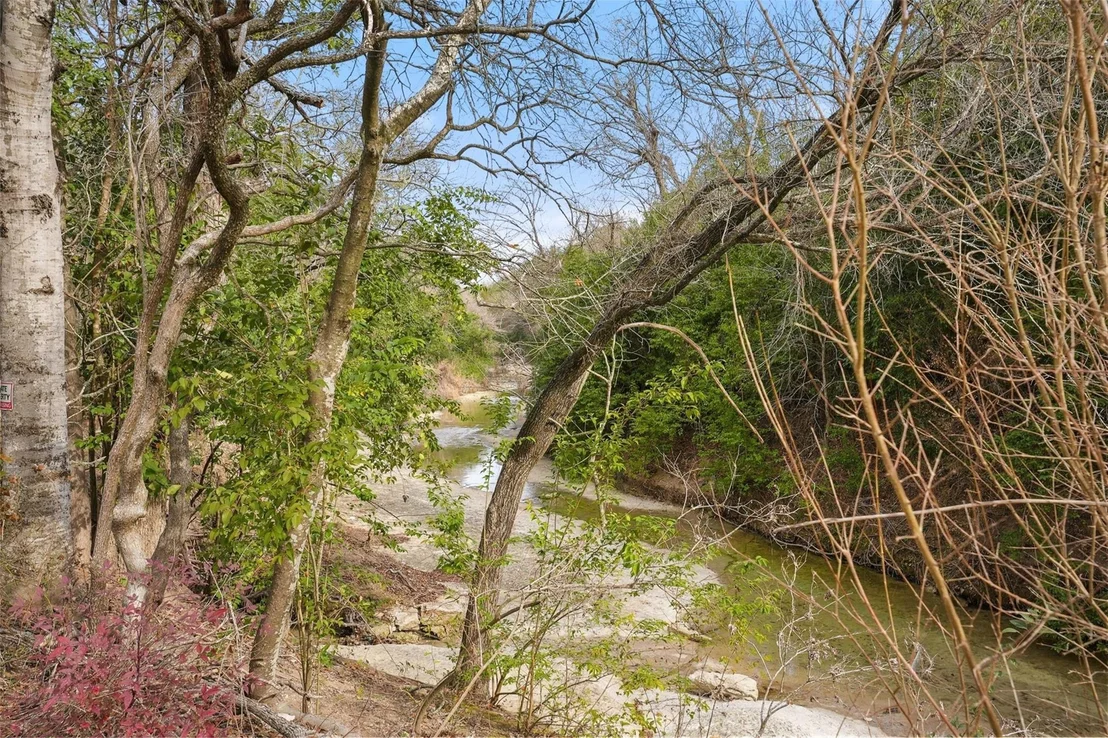 Photo of 902 Clearwater CIR
