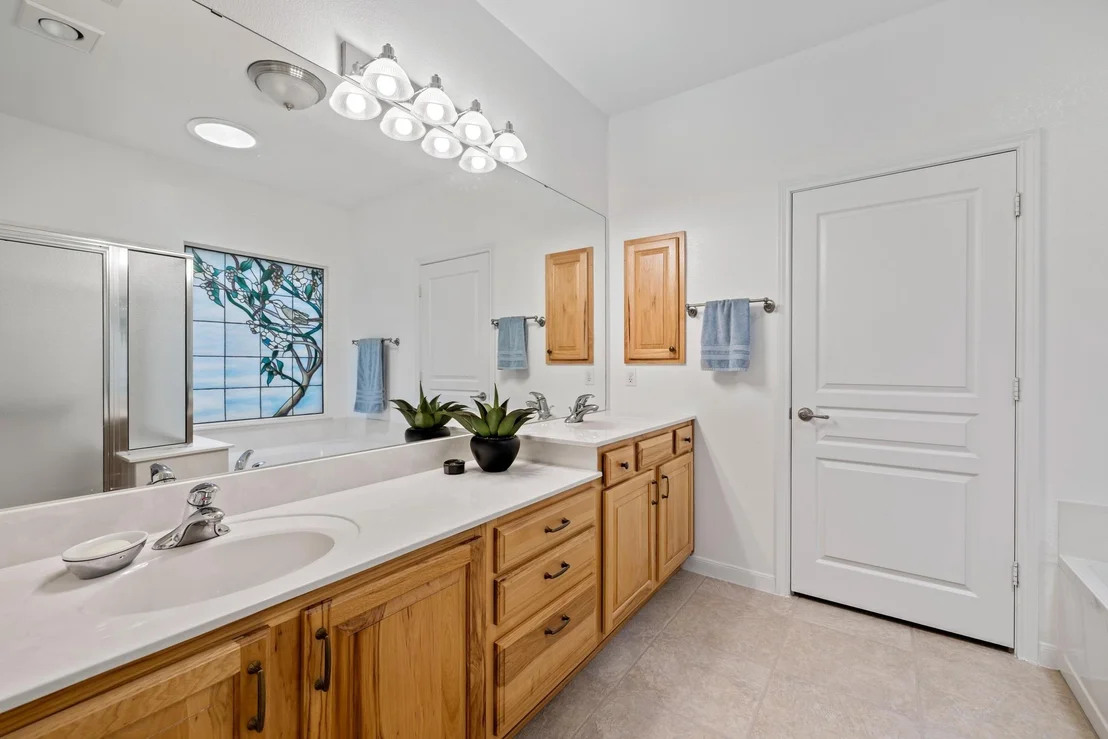 Photo of 302 Rosecliff DR