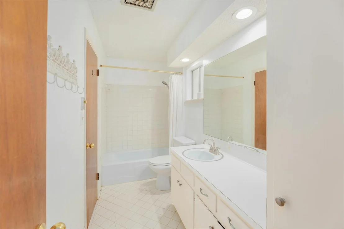 Photo of 3004 MC ELROY DR