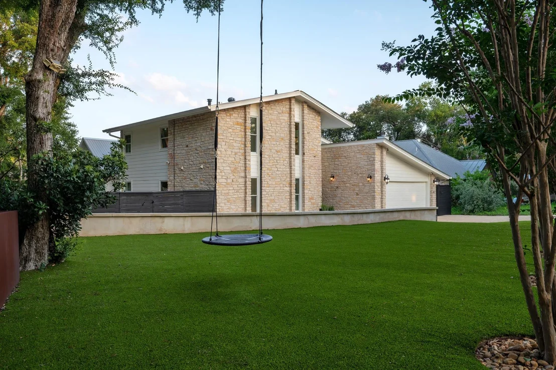 Photo of 1813 Crooked LN