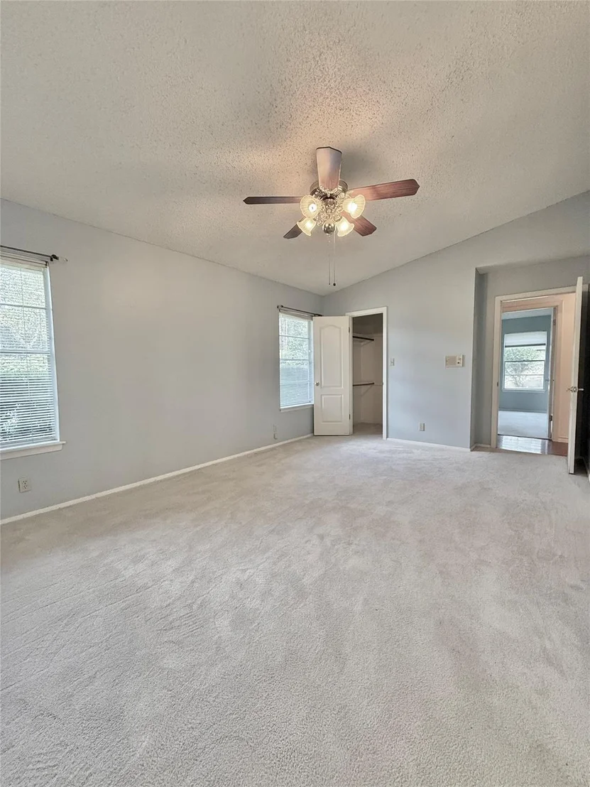 Photo of 11906 Brookwood CIR