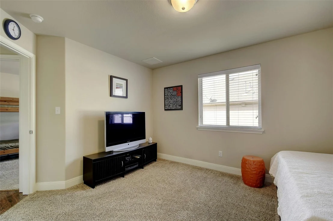Photo of 578 Ledge Stone DR