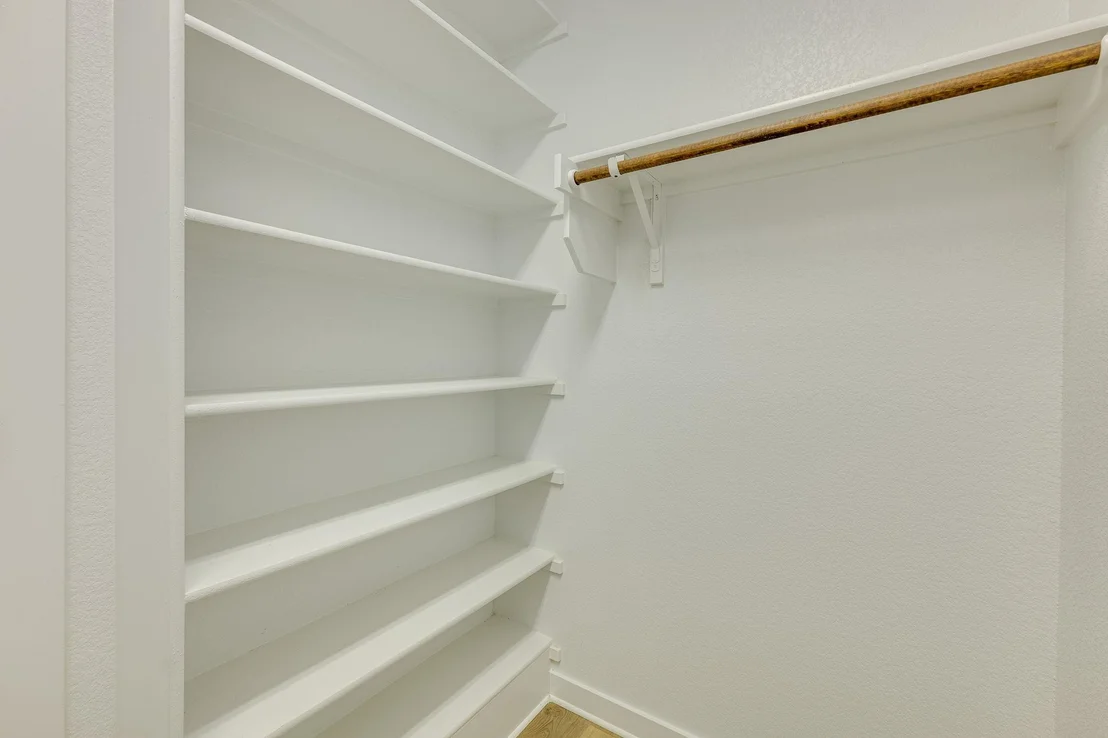 Photo of 4620 Page ST