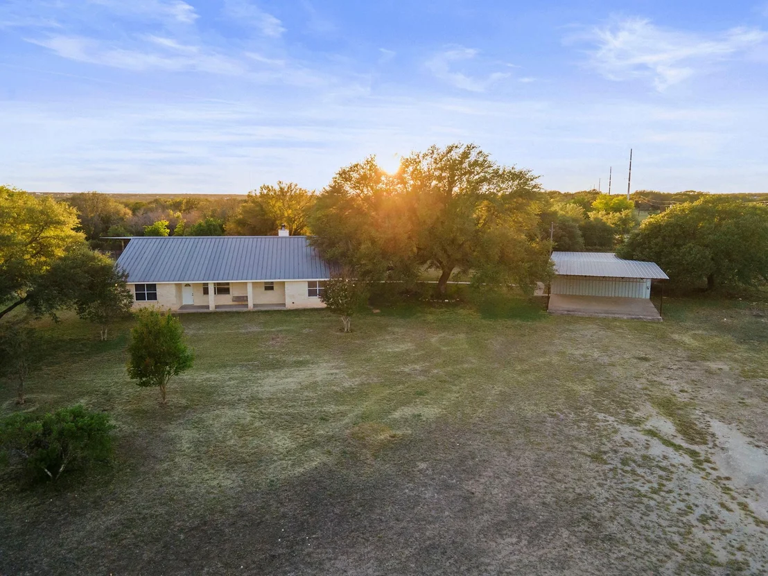 Photo of 100 County Road 204