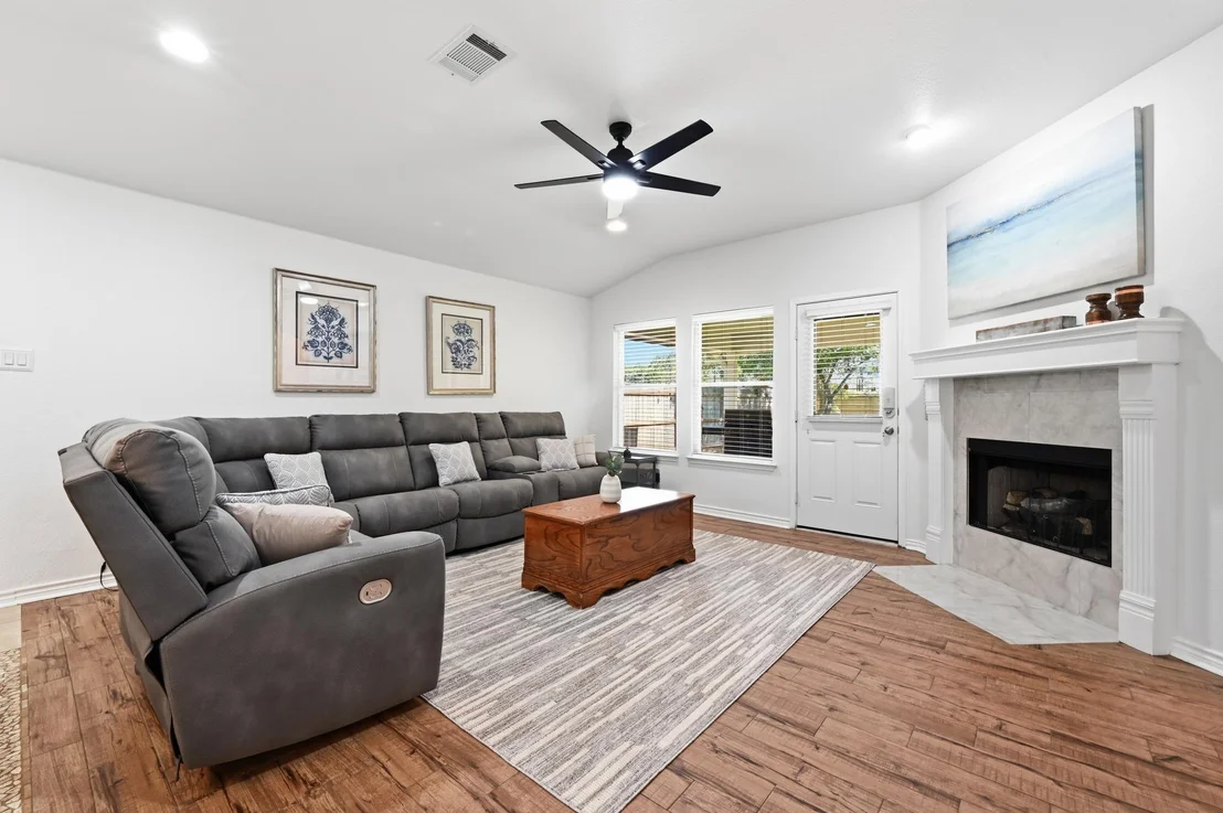 Photo of 1118 Giberson WAY