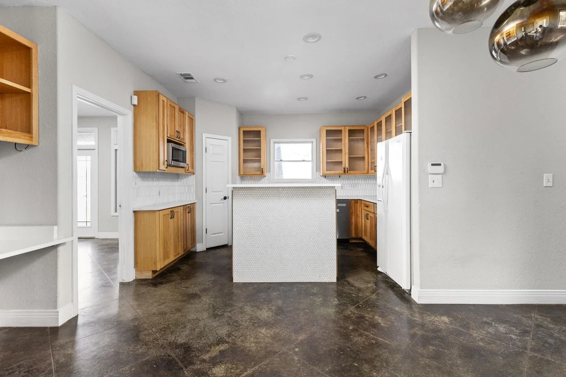 Photo of 2203 Lindell Ave