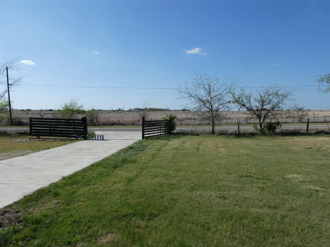 Photo of 3947 County Road 210