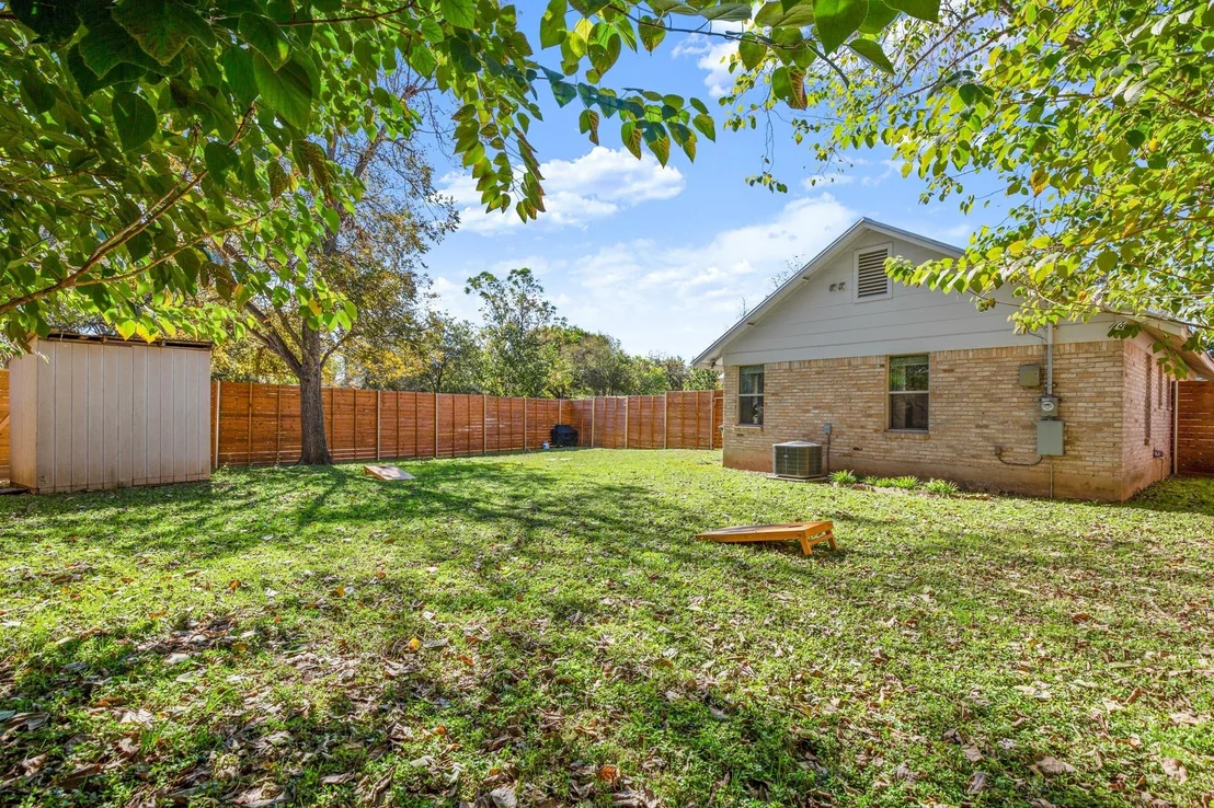 Photo of 4711 Everglade DR