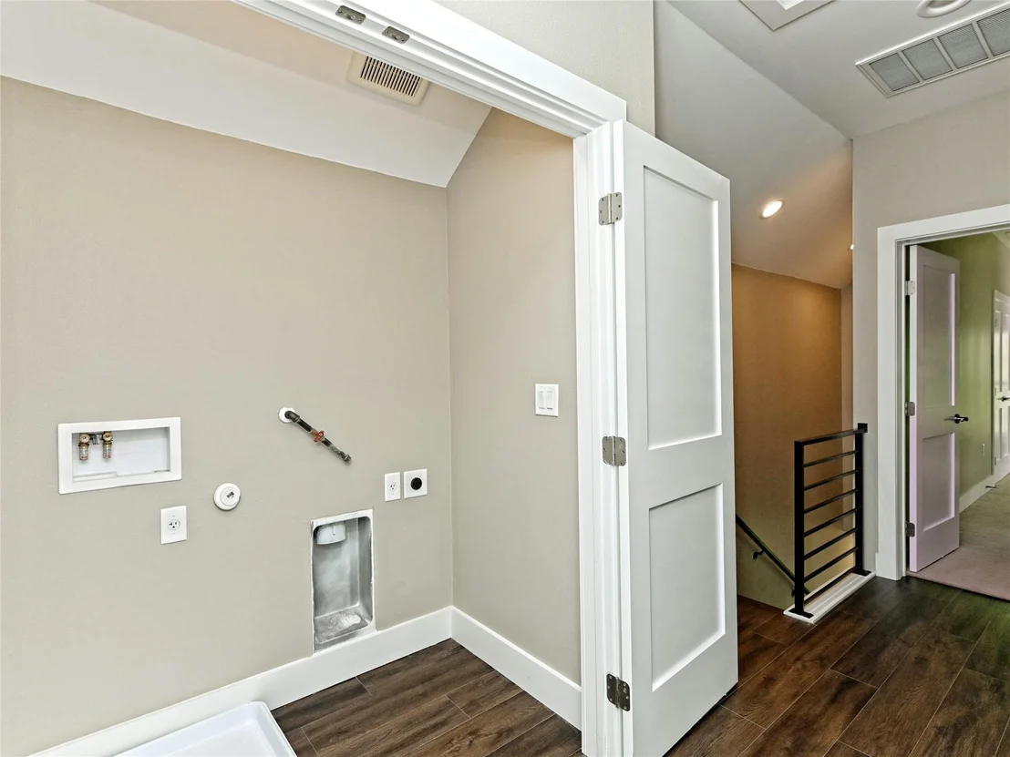 Photo of Unit B at 1202 Cometa ST
