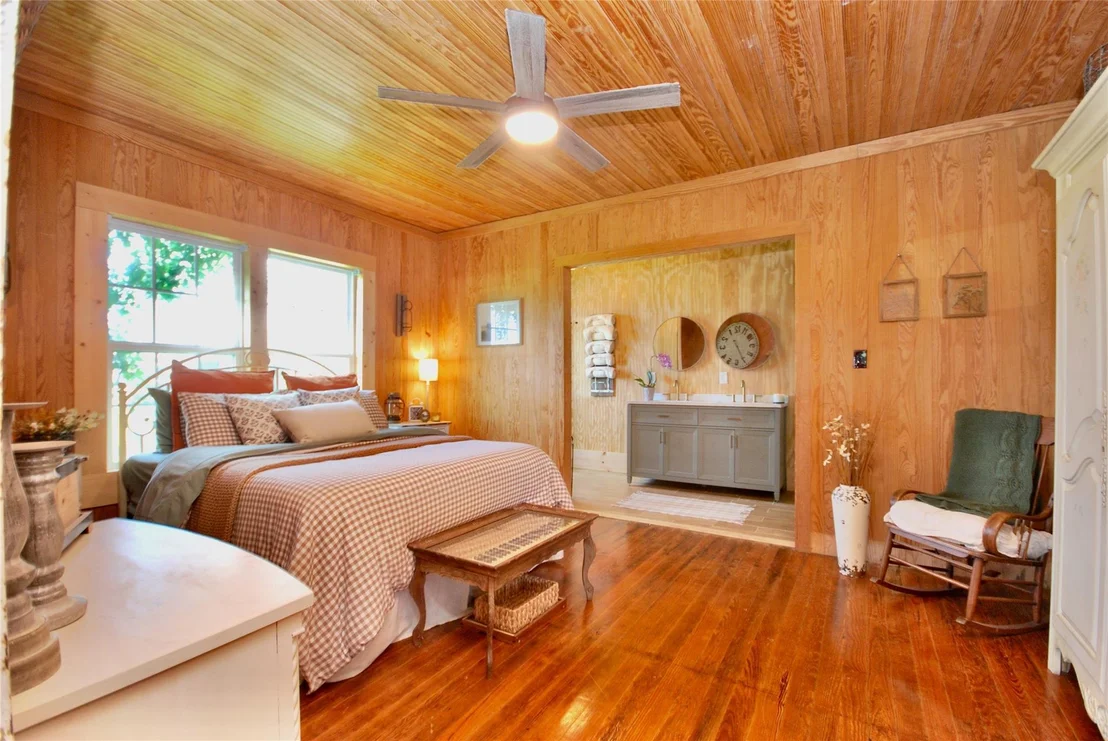 Photo of 4228 County Road 256