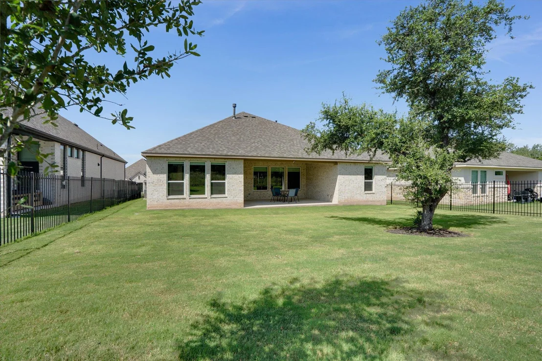 Photo of 916 Pear Tree LN