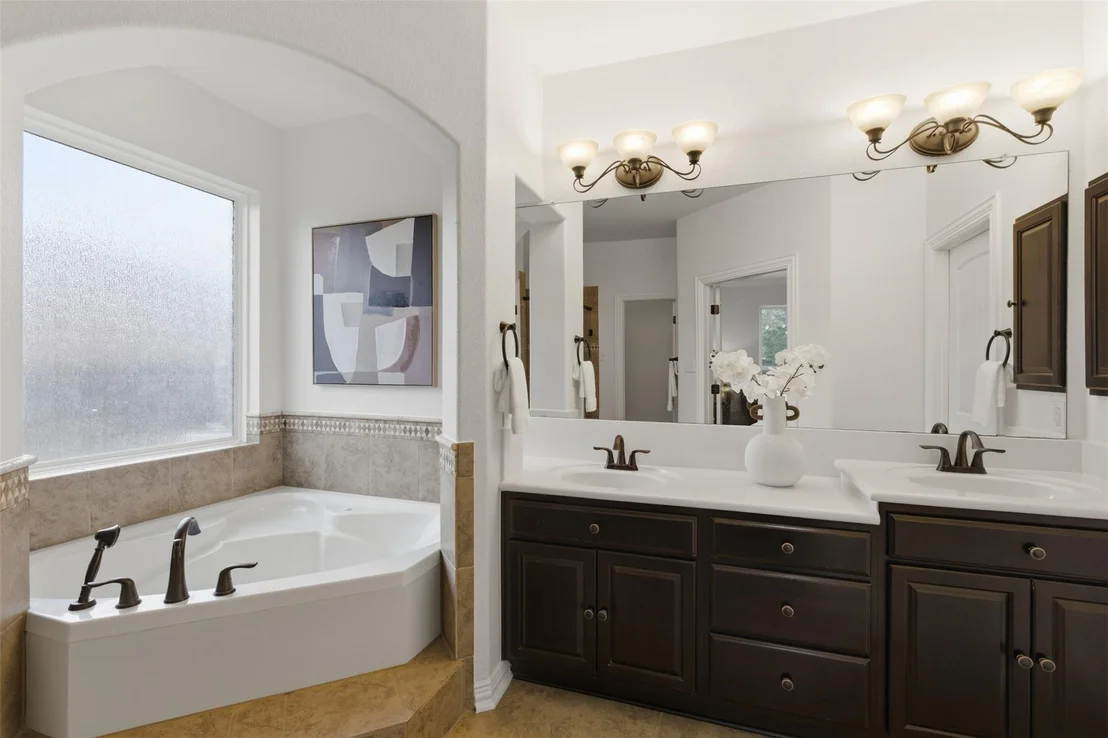 Photo of 1126 Enclave WAY