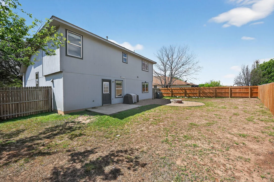 Photo of 748 Bills CIR
