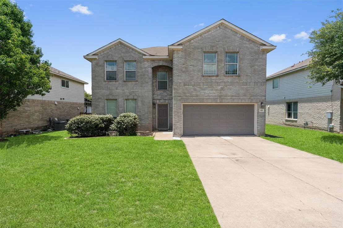 Photo of 198 Covent DR