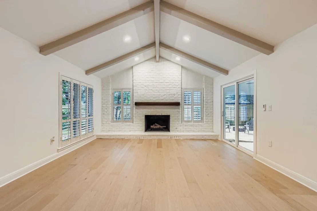Photo of 11703 Oak Knoll DR