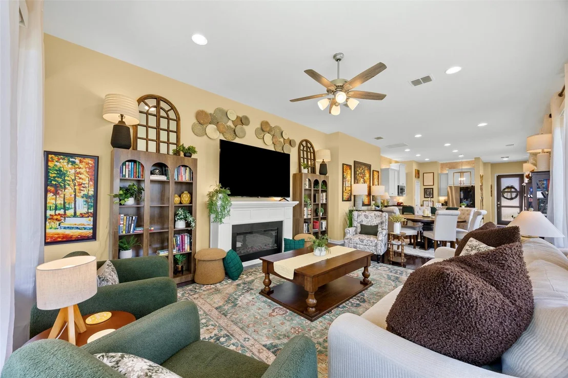 Photo of 271 Reef Band DR