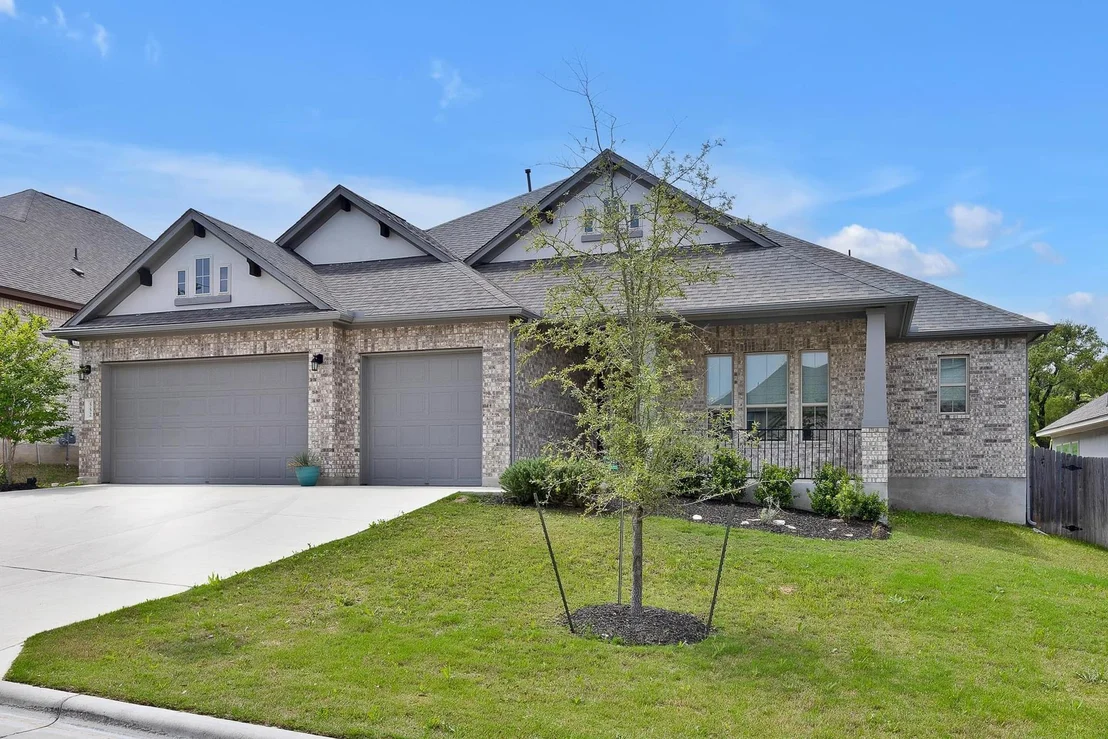 Photo of 552 Eclipse DR