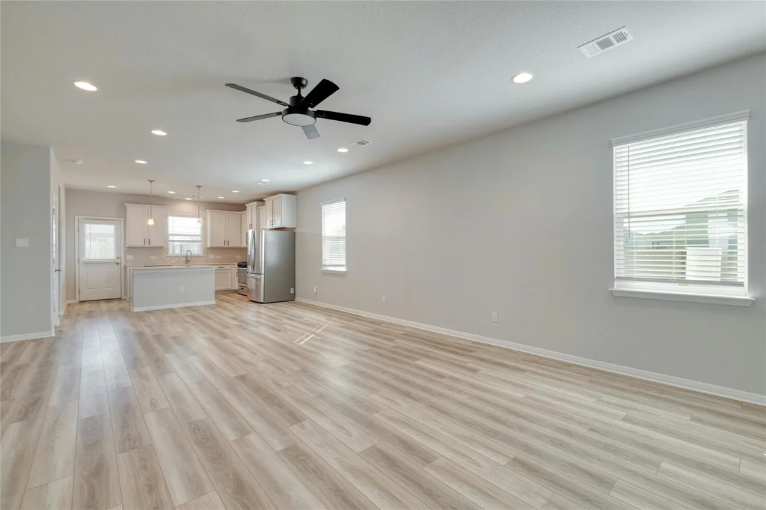 Photo of 12101 CORSICANA TRL