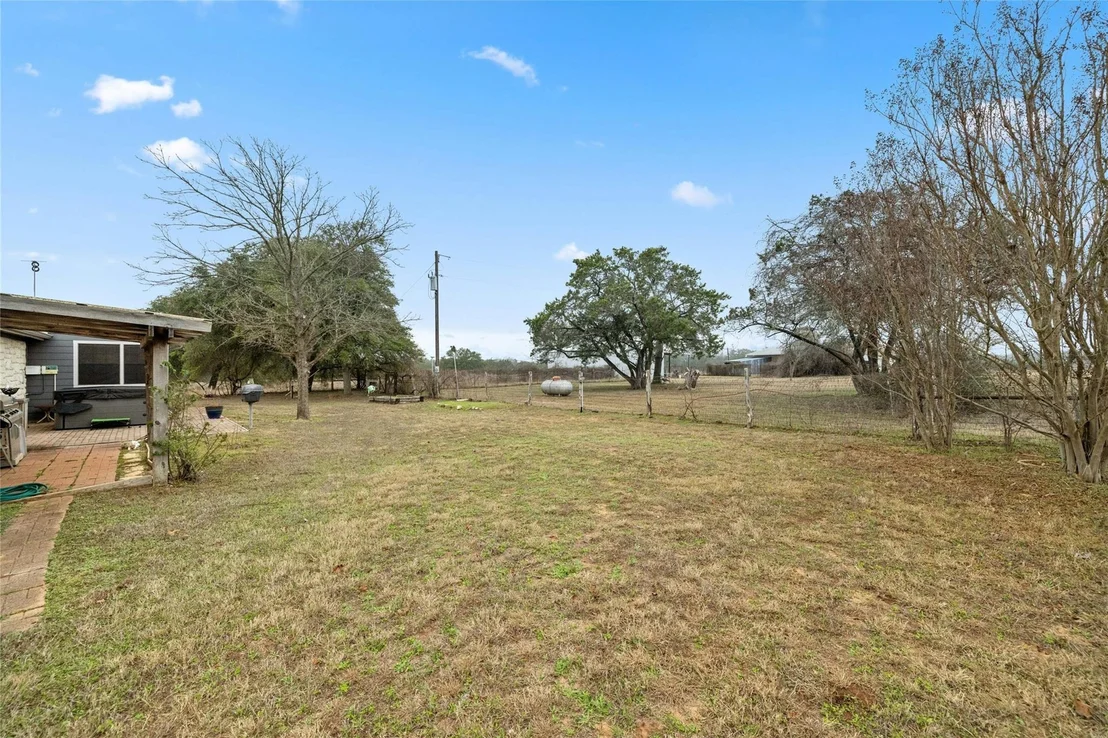 Photo of 1336 S Fm 1174