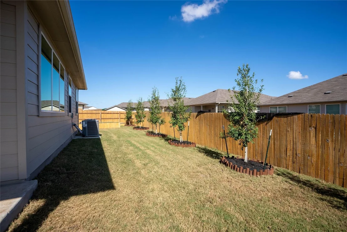 Photo of 190 Elbow Bush CV