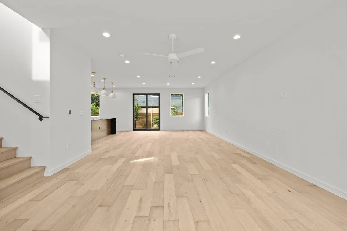Photo of Unit 2 at 309 Franklin BLVD