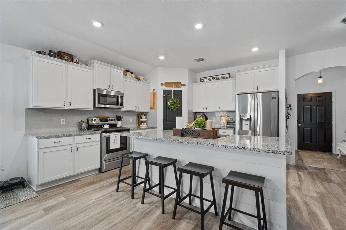 Photo of 138 Beth Ann LOOP