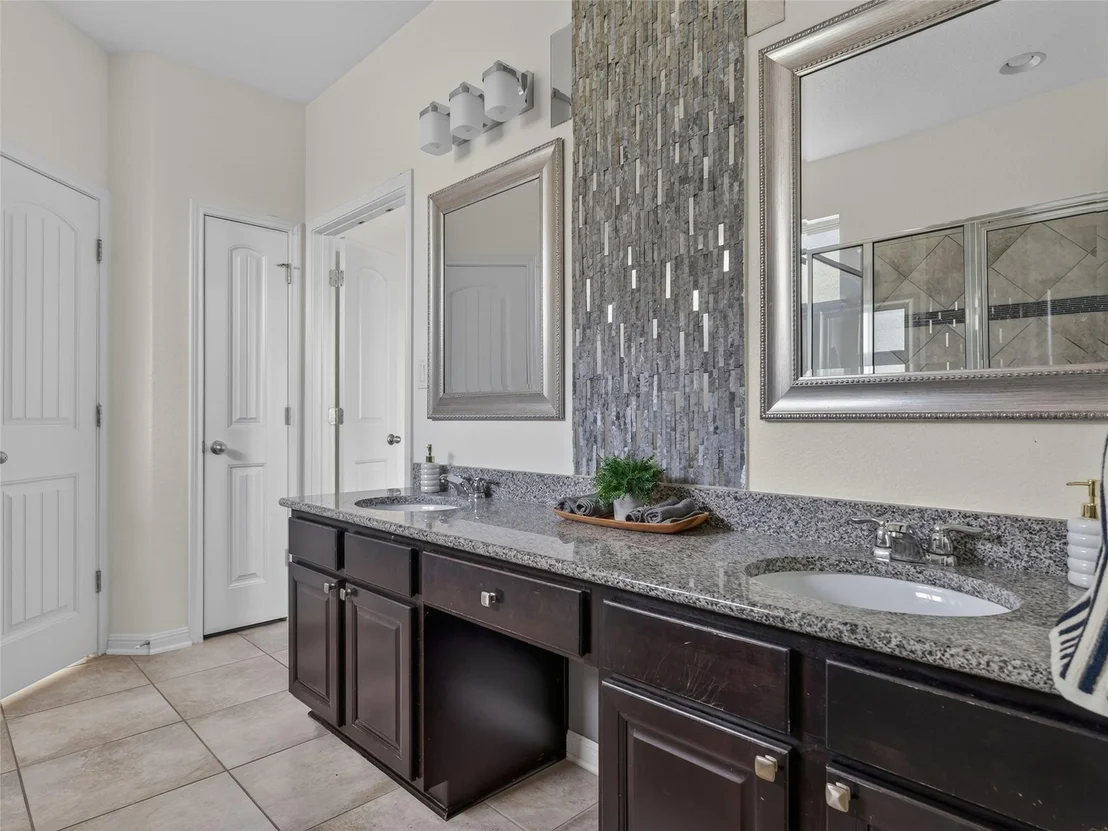 Photo of 700 Ledge Stone DR