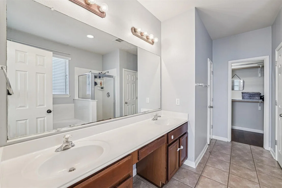 Photo of 2301 Ambling TRL