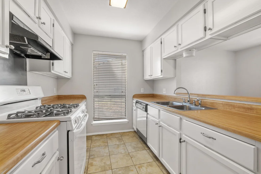 Photo of 1101 Huntridge DR