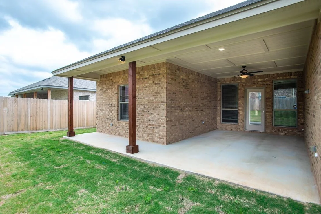 Photo of 1018 Winchester DR