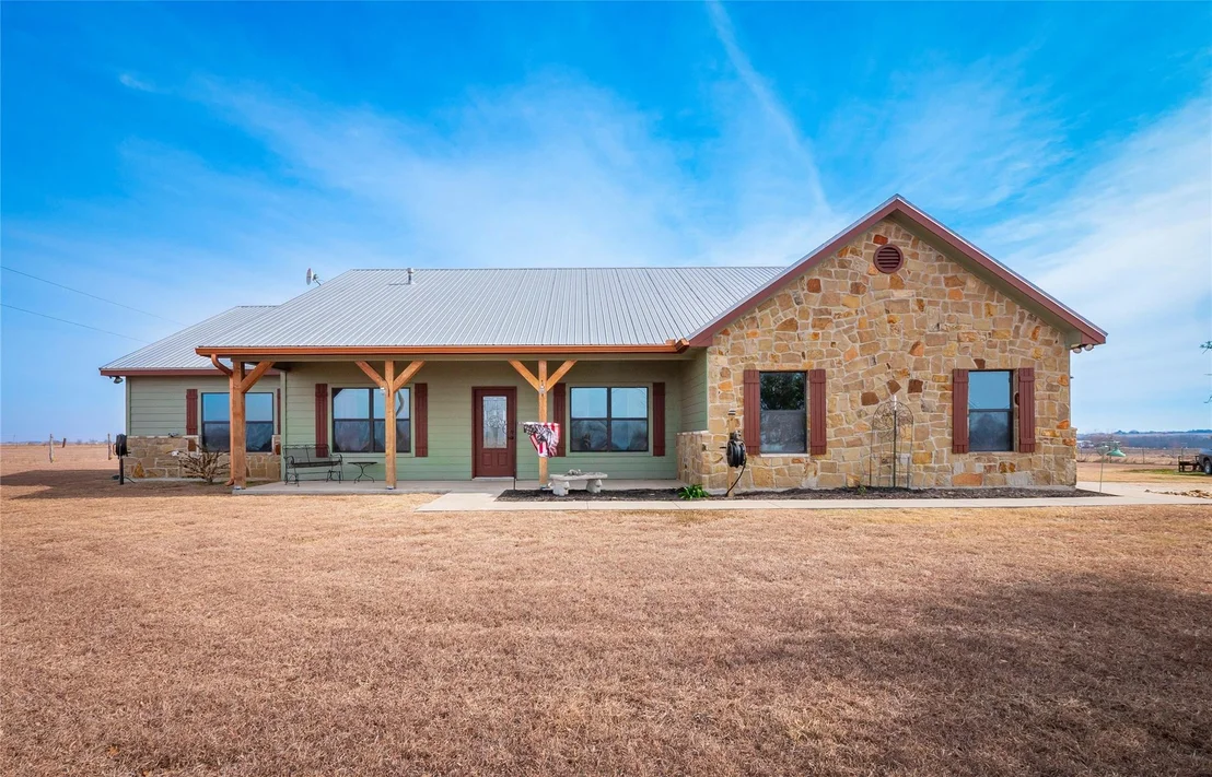 Photo of 877 County Road 455