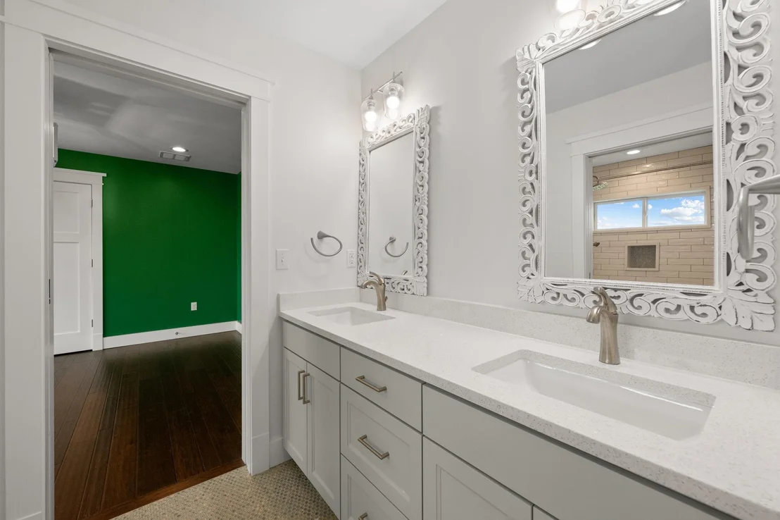 Photo of 5102 Beverly Hills DR