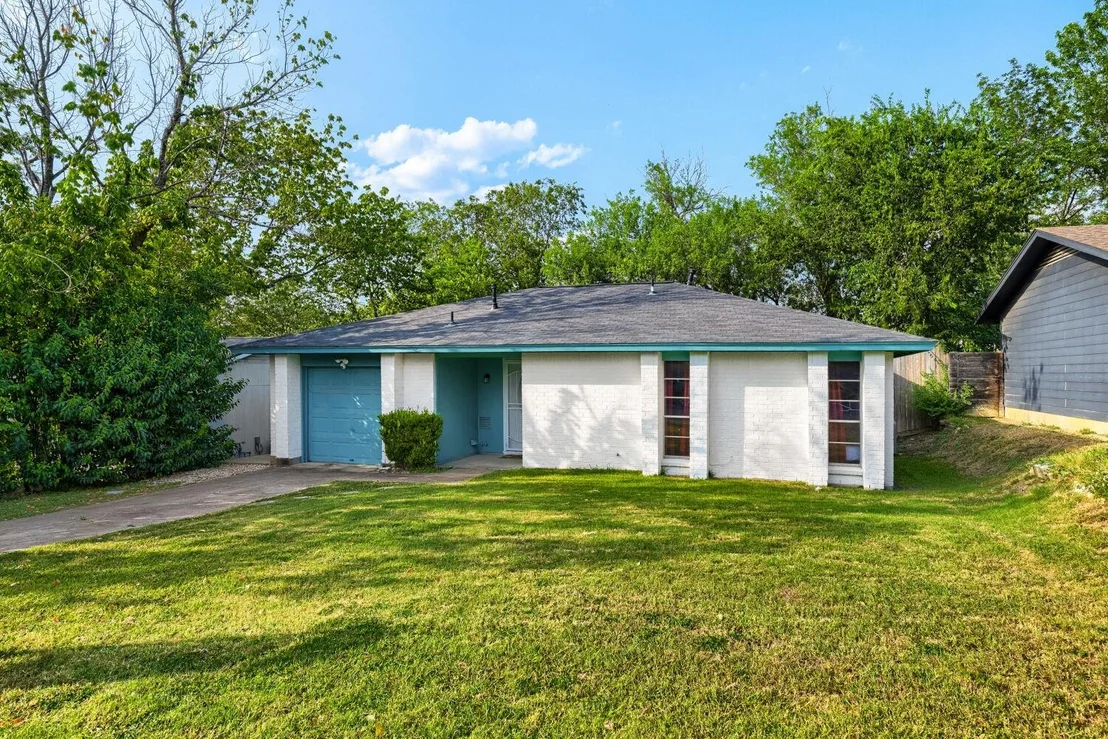 Photo of 3410 Plantation RD