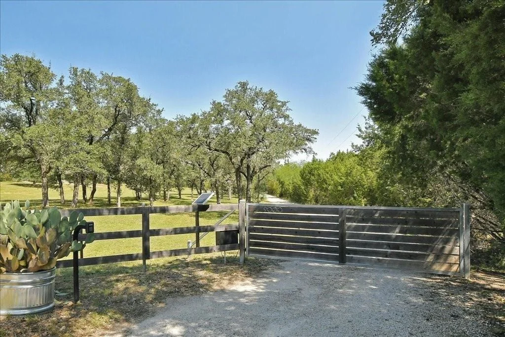 Photo of 9000 Honeycomb DR