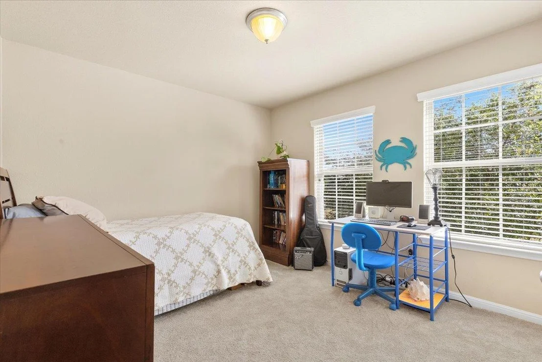 Photo of 561 Stone View TRL