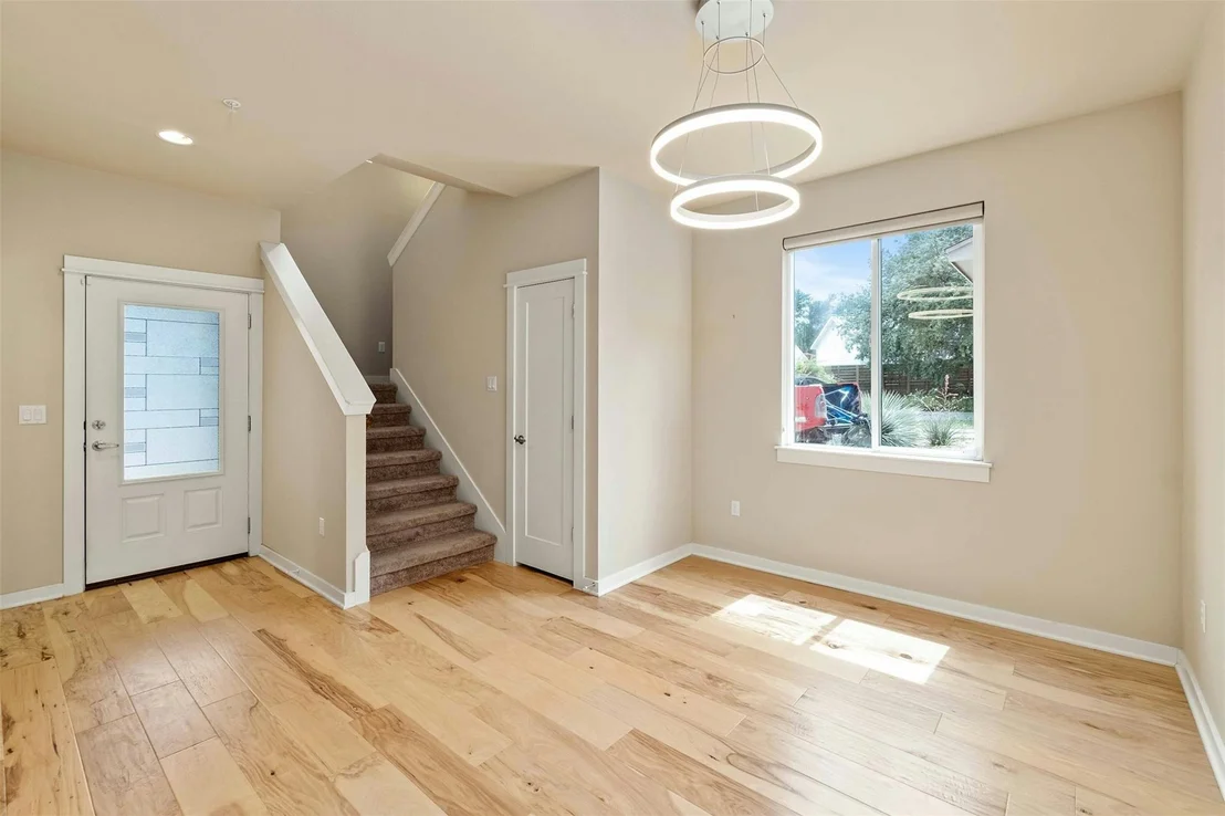 Photo of Unit B at 4008 Valley View RD