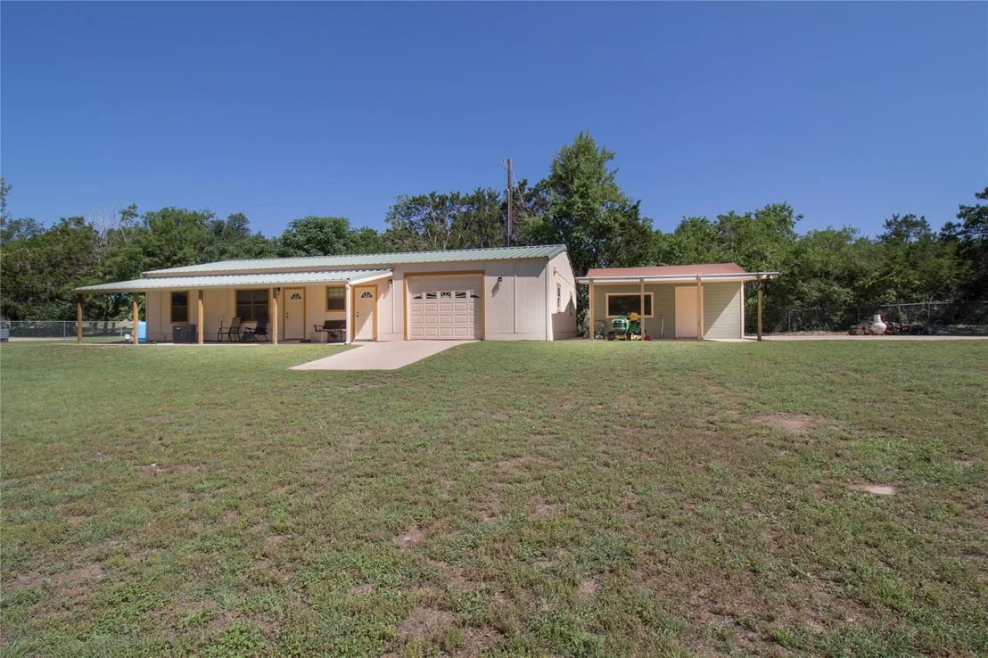 Photo of 221 County Road 4748