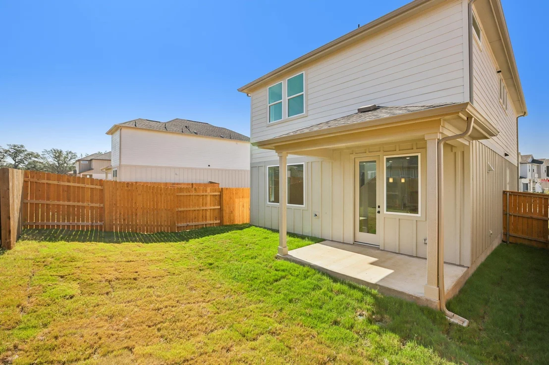 Photo of 133 Maverick Ave