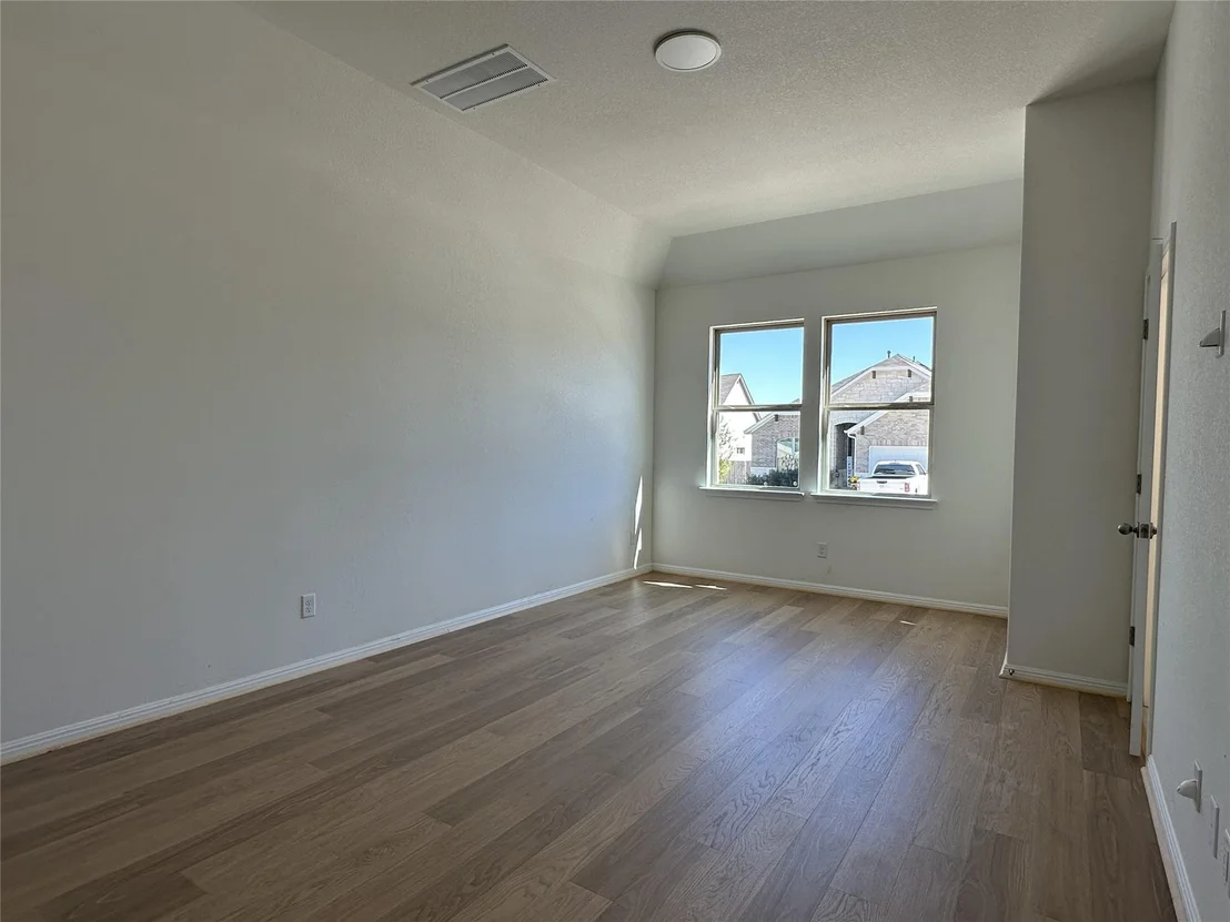 Photo of 717 Treadwell LN