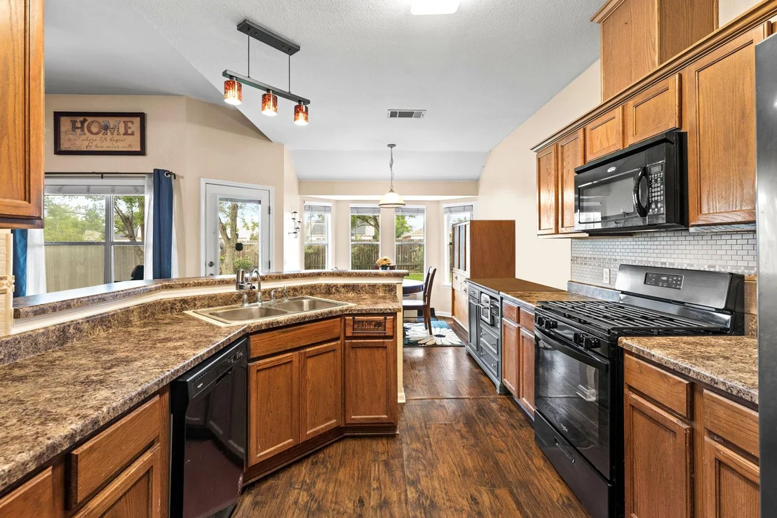 Photo of 319 Willowbrook DR