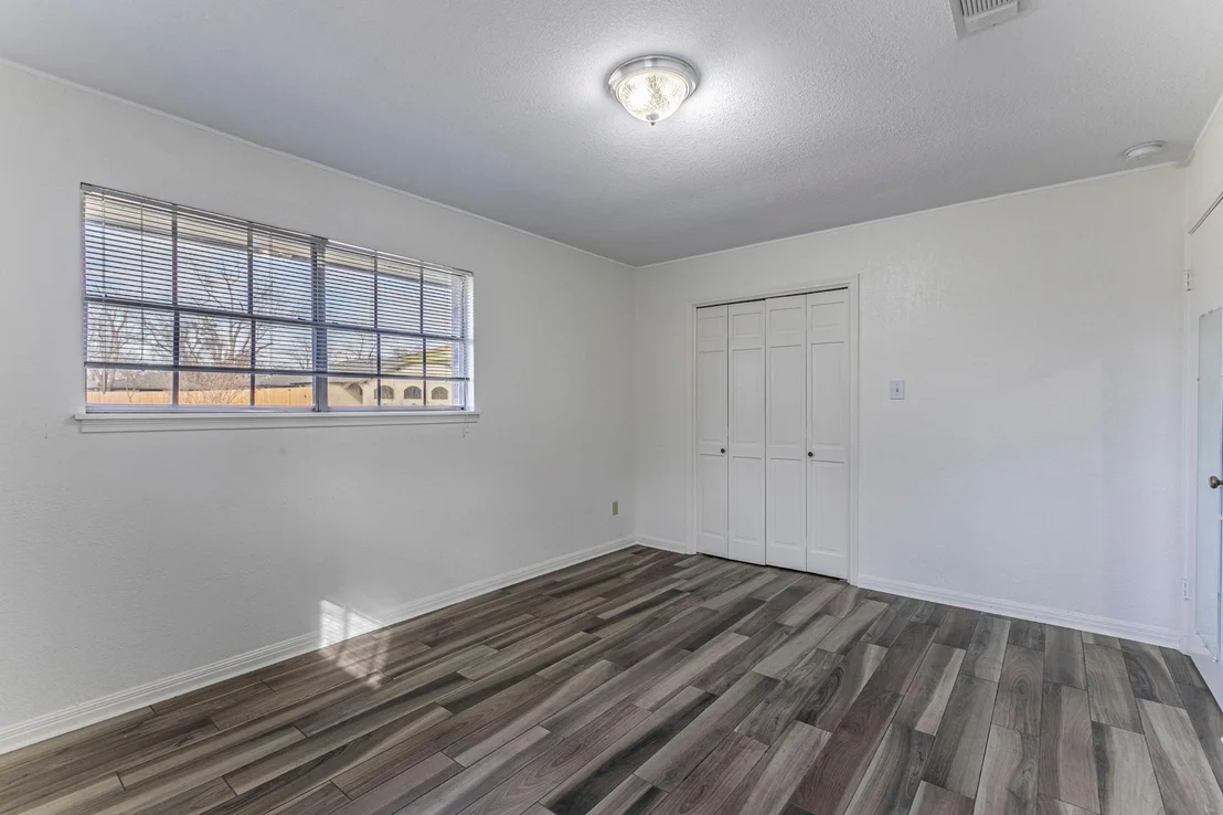 Photo of 3409 Hemlock BLVD